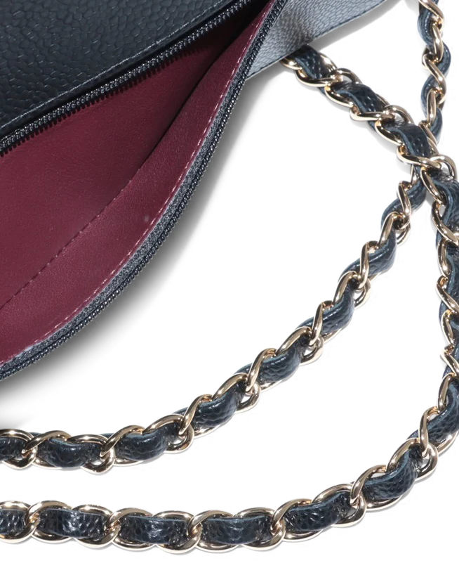 Pre-Owned Chanel Classic Medium Double Flap Bag