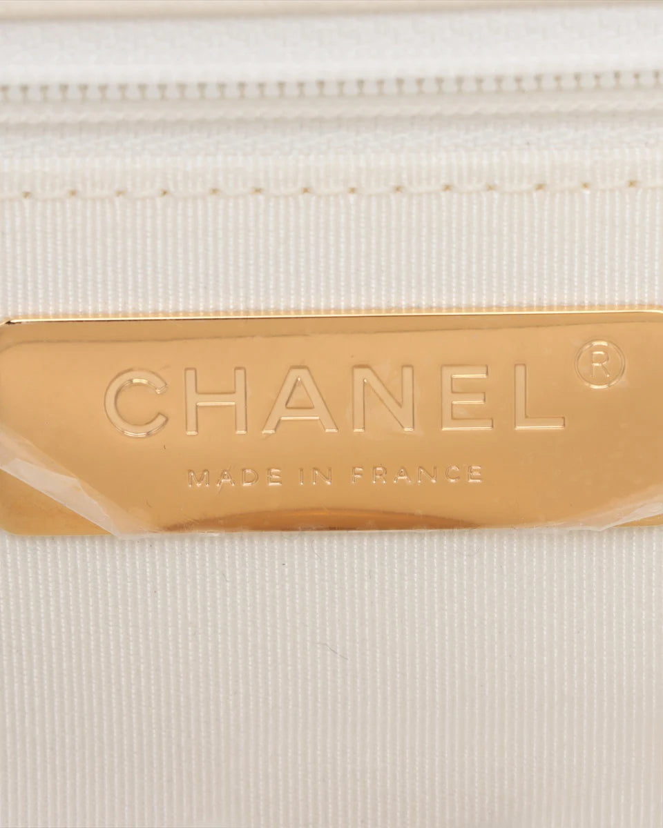 Pre-Owned Chanel Large Crochet 19 Flap Bag