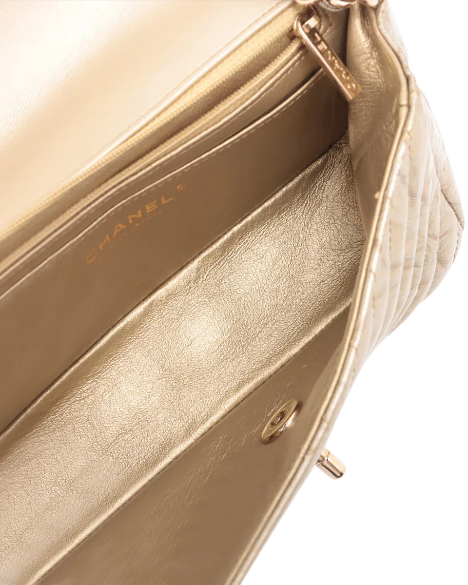 Pre-Owned Chanel Metallic Crumpled Chevron Quilted Mini Rectangular Flap