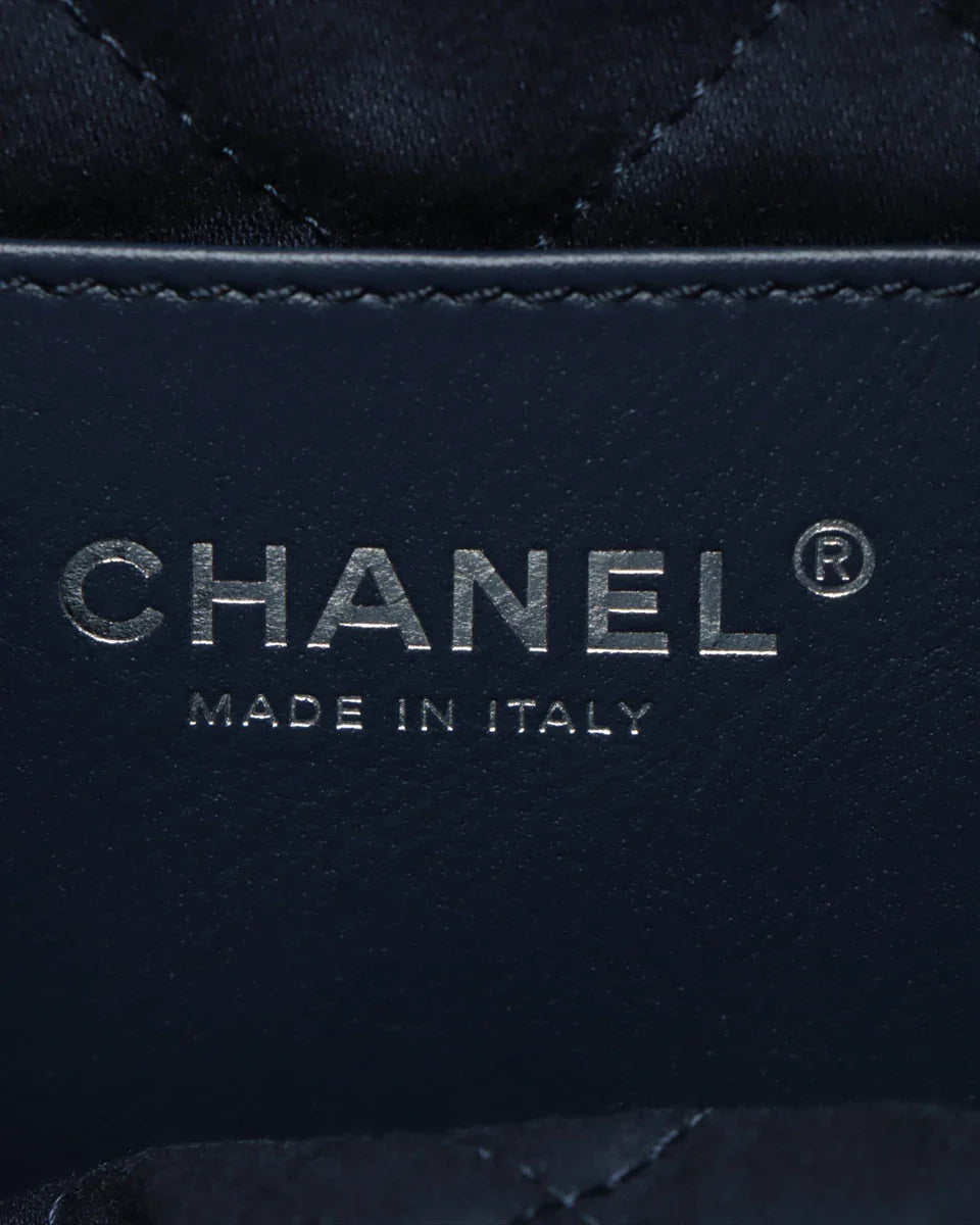 Pre-Owned Chanel Mini Denim 22 Hobo