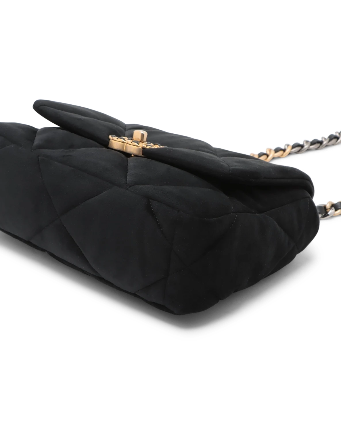 Pre-Owned Chanel Medium 19 Flap Bag