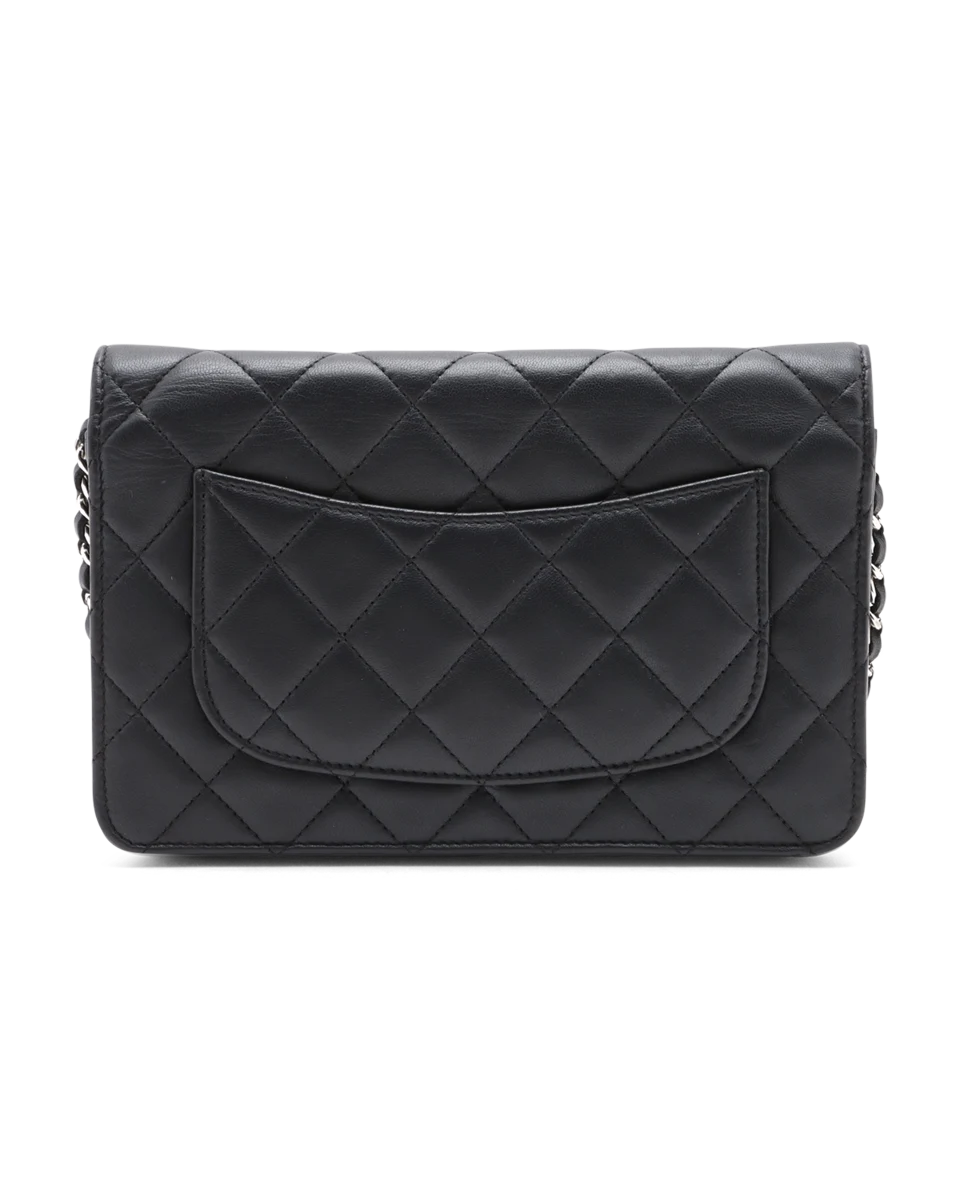 Pre-Owned Chanel Wallet-on-Chain