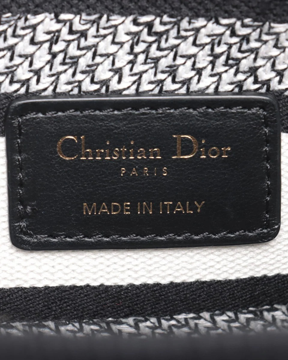 Pre-Owned Christian Dior Medium Embroidered Herbarium Lady D-Lite