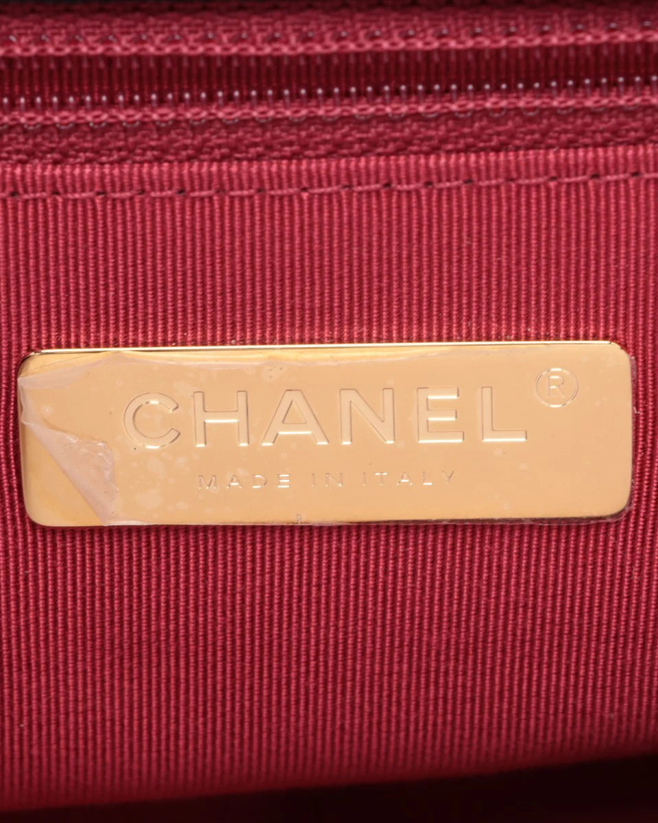 Pre-Owned Chanel Medium 19 Flap Bag