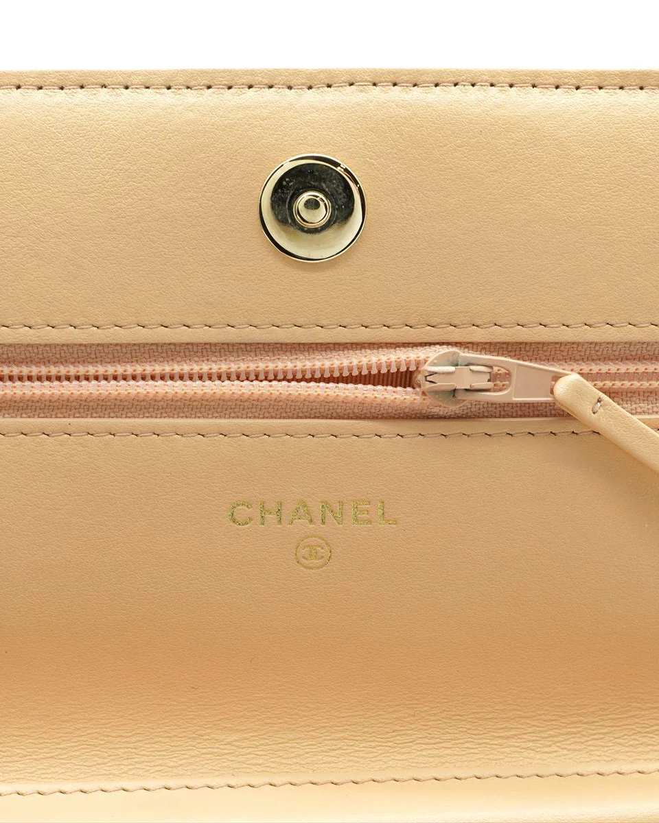 Pre-Owned Chanel By The Sea Tweed Wallet-on-Chain