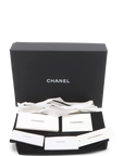 Pre-Owned Chanel Clutch with Chain