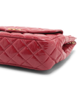 Pre-Owned Chanel Wavy CC Hobo