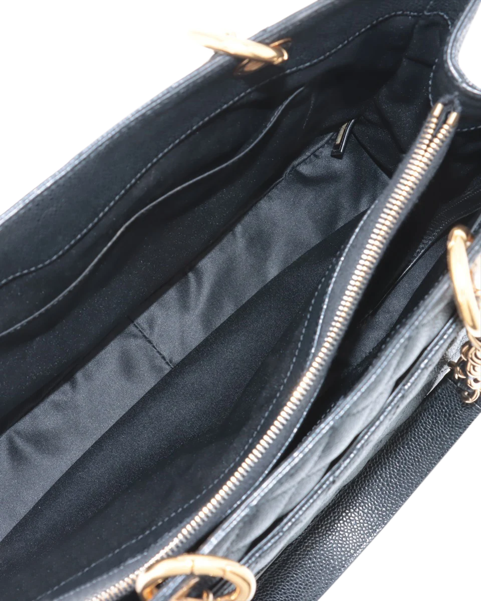 Pre-Owned Chanel Grand Shopping Tote