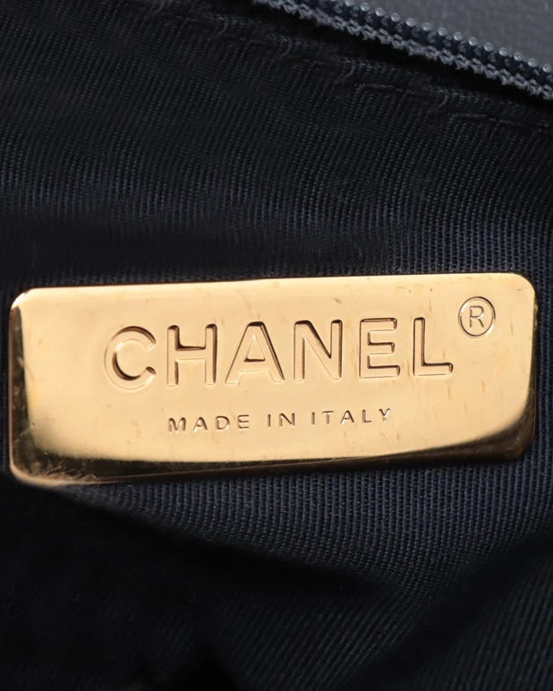 Pre-Owned Chanel Medium 19 Flap Bag
