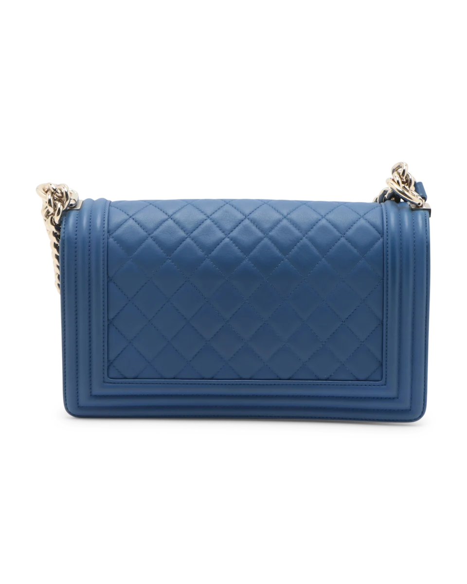 Pre-Owned Chanel Quilted Medium Boy