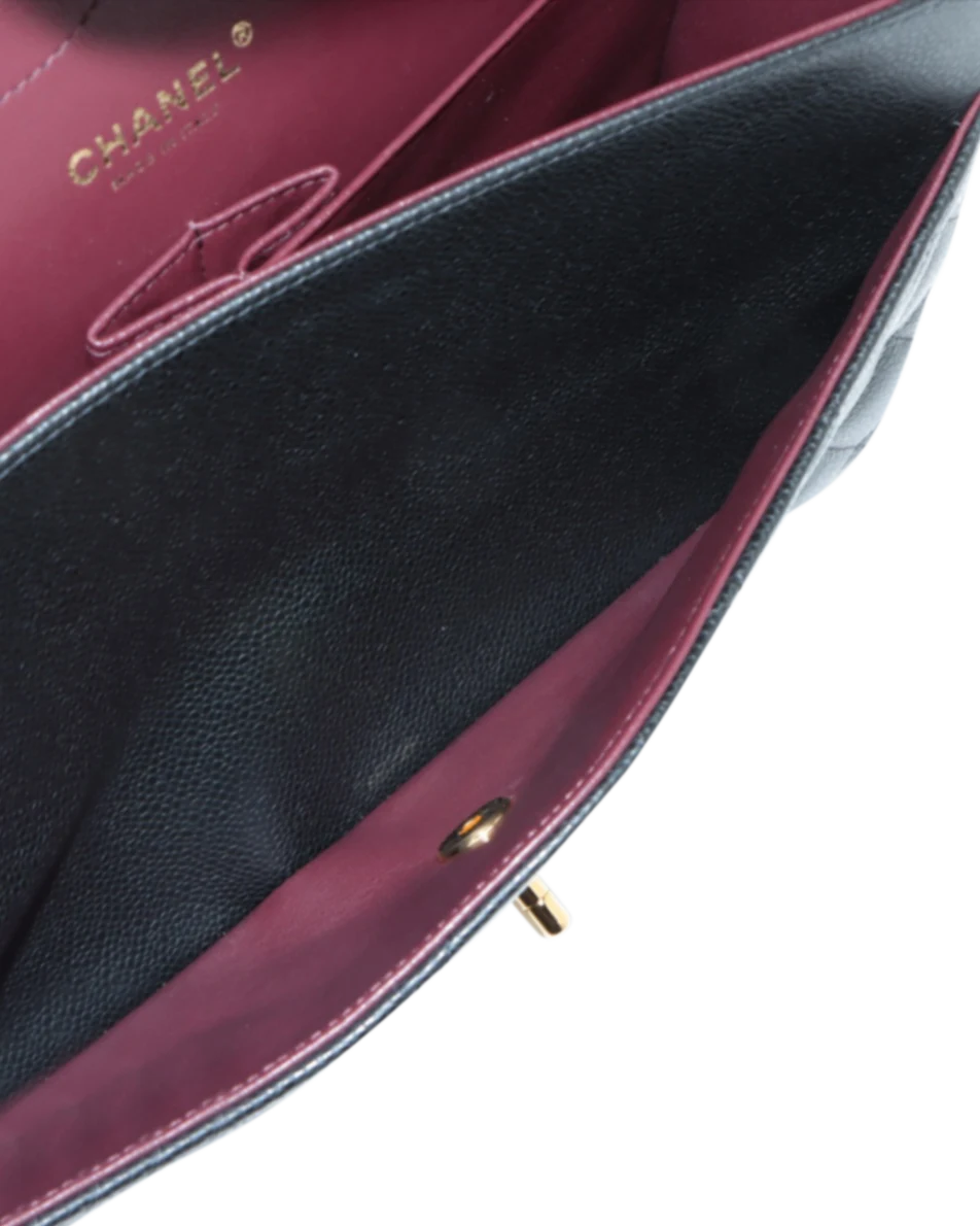 Pre-Owned Chanel Classic Jumbo Double Flap Bag