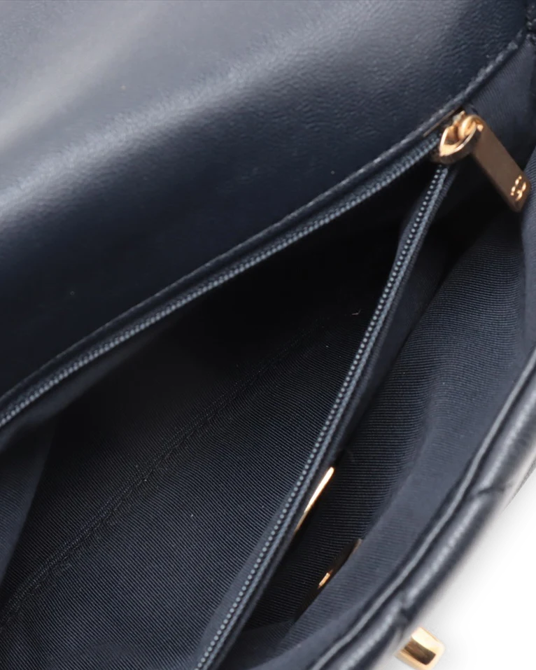 Pre-Owned Chanel Medium 19 Flap Bag