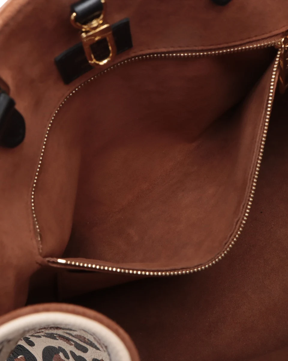 Pre-Owned Louis Vuitton Wild at Heart OnTheGo MM M58521