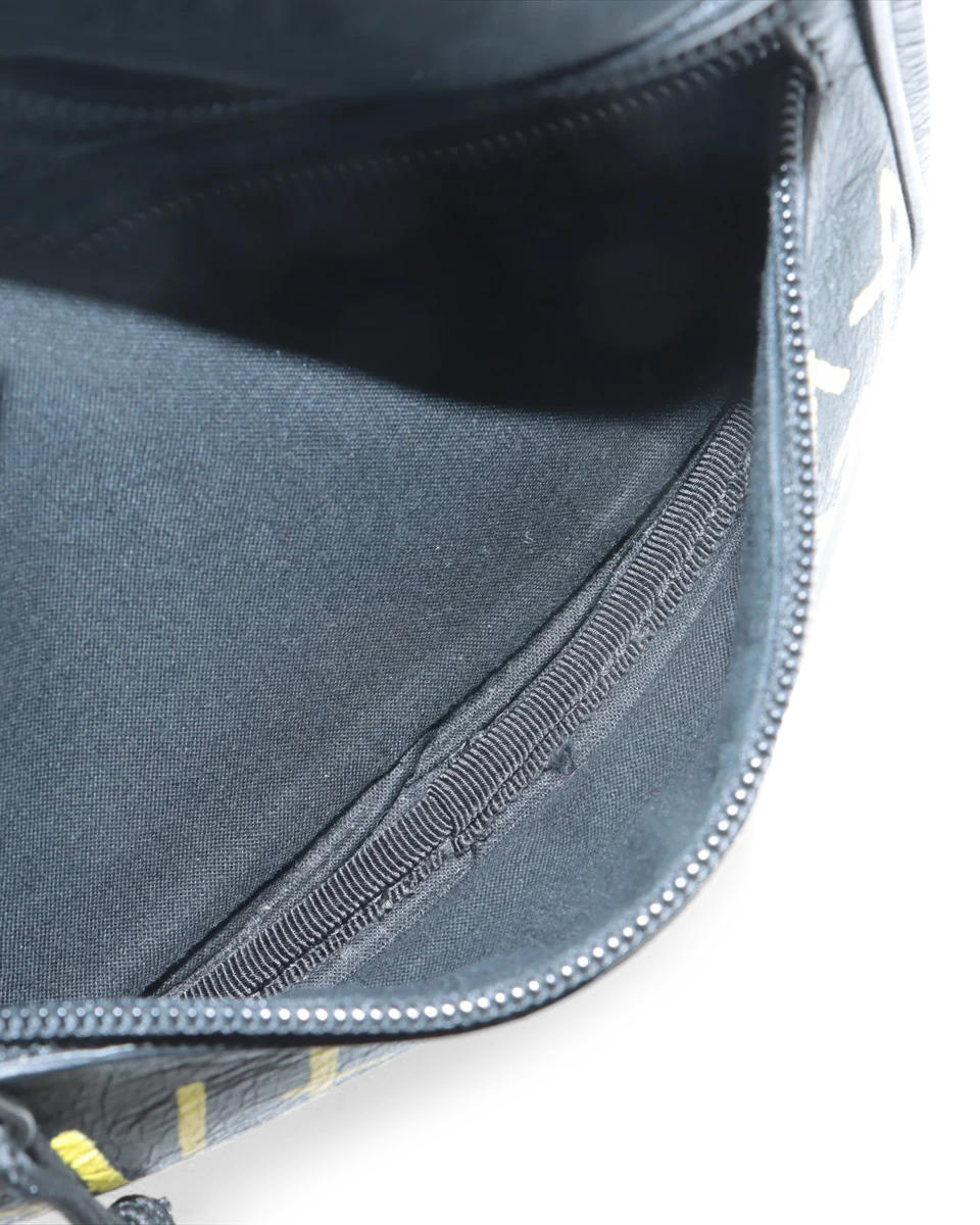 Pre-Owned Balenciaga Graffiti Explorer Waist Bag