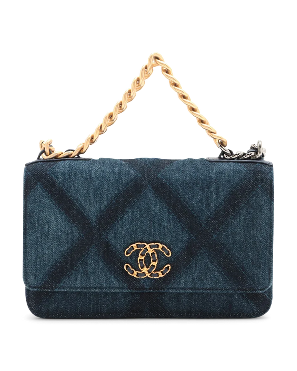 Pre-Owned Chanel 19 Wallet-on-Chain