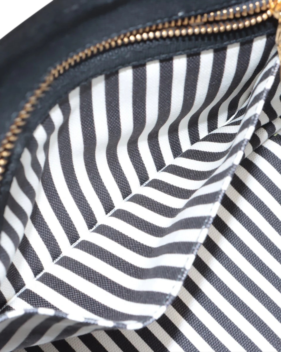 Pre-Owned Prada Canapa Tote