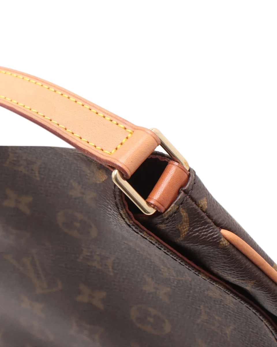 Pre-Owned Louis Vuitton Musette Tango M51257