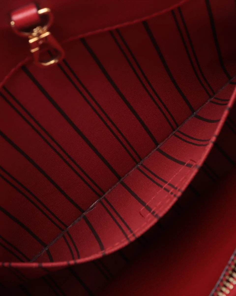Pre-Owned Louis Vuitton Montaigne MM M41194