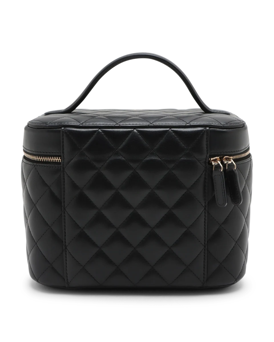 Pre-Owned Chanel Quilted Vanity Case