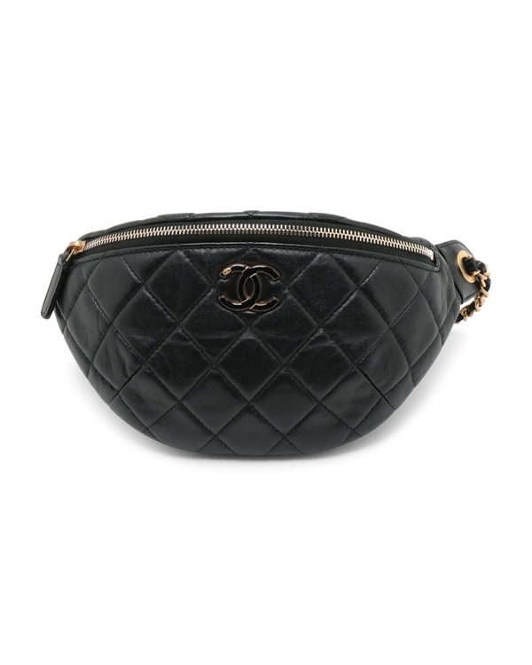 Pre-Owned Chanel Enamel Quilted Waist Bag