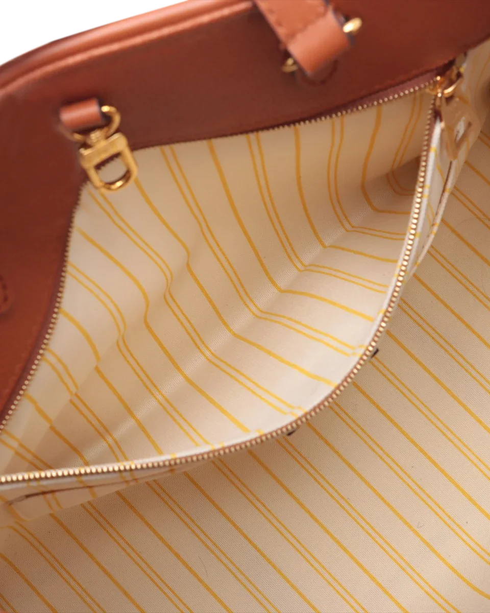 Pre-Owned Louis Vuitton Raffia Monogram Giant OnTheGo MM M57644