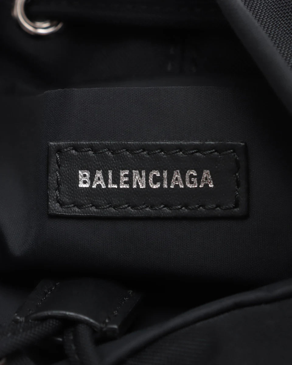 Pre-Owned Balenciaga Wheel Drawstring Bucket