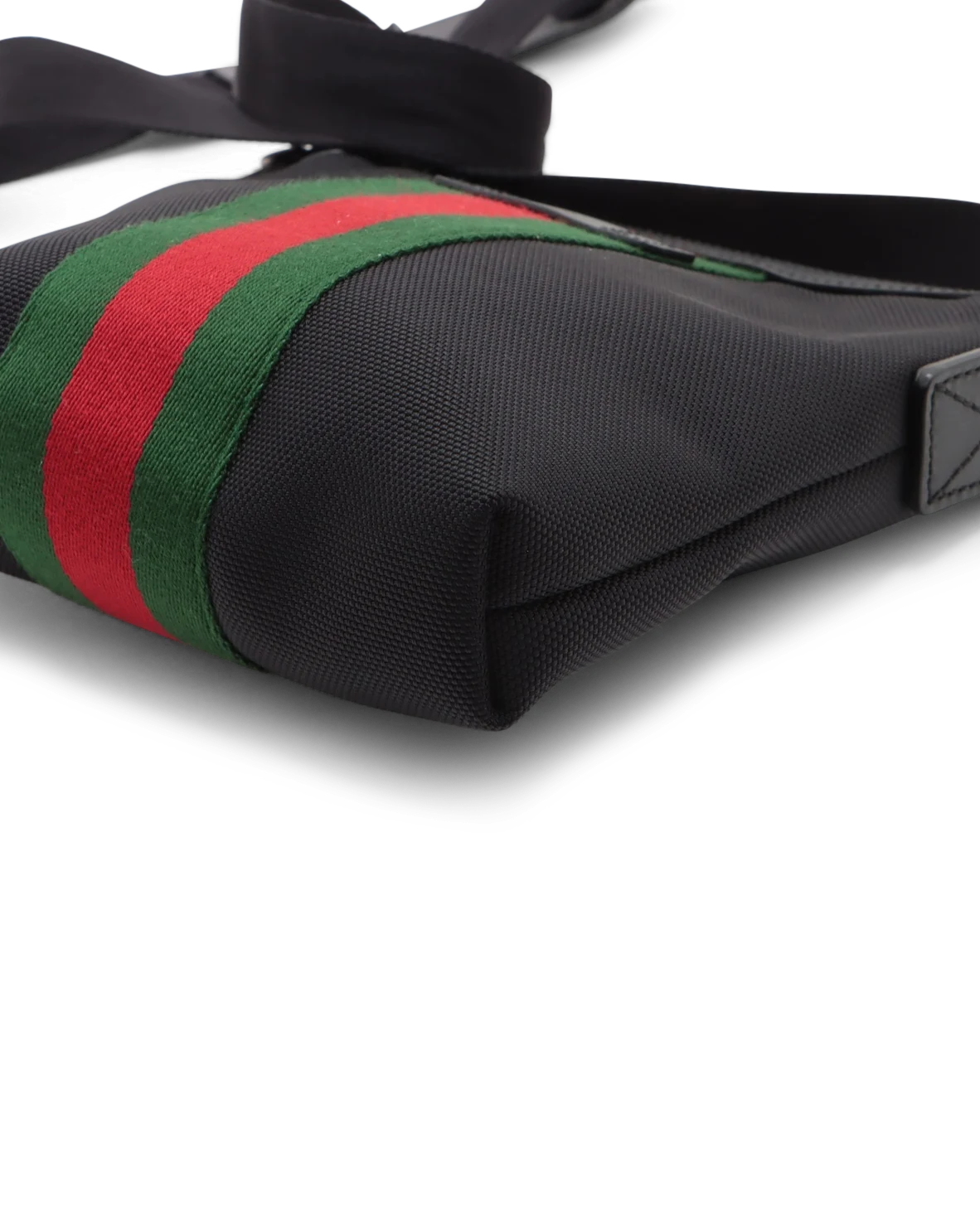 Pre-Owned Gucci Techno Web Messenger Techno Web Messenger