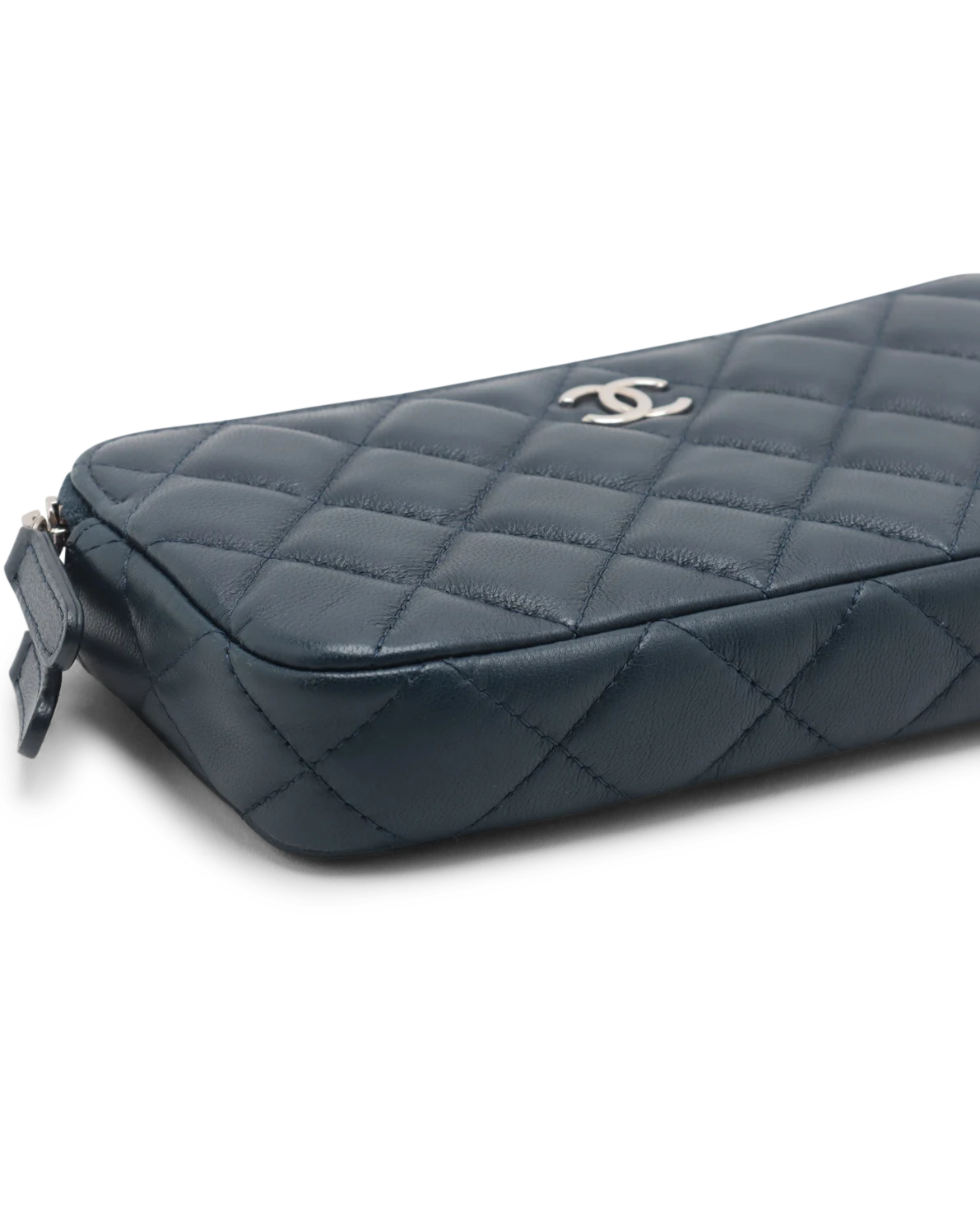 Pre-Owned Chanel Double Zip Clutch with Chain