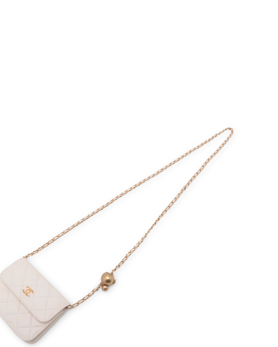 Pre-Owned Chanel Quilted Pearl Crush Clutch With Chain